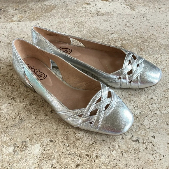 NWOB Lifestride Carmen Metallic Silver Faux Leather Slip-on Shoes 8 - Picture 10 of 14